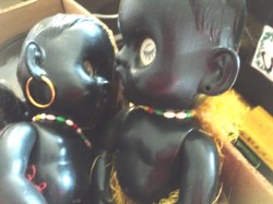 1960 2 9'' BLINKY BLACK HULA  LTWT  PLASTIC DOLLS SKIRTS EARRINGS